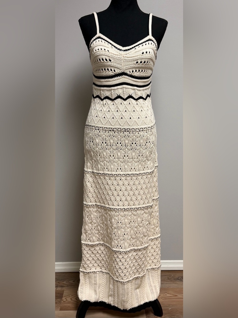 COMMENSE Paros Crochet Eyelet Maxi Dress Cream Black Size M